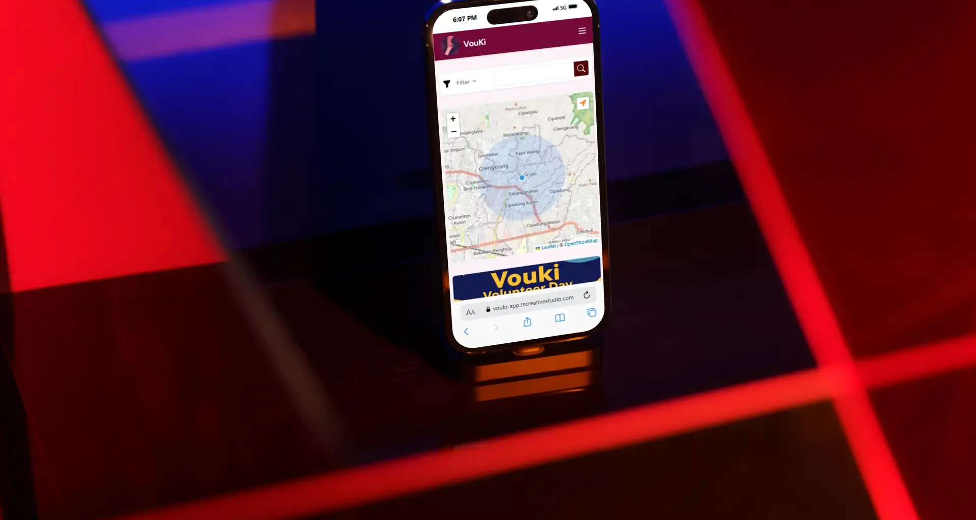 Vouki Phone Mockup